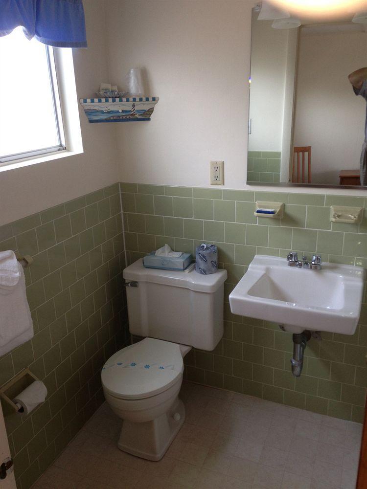 Hyannis Holiday Motel Екстер'єр фото