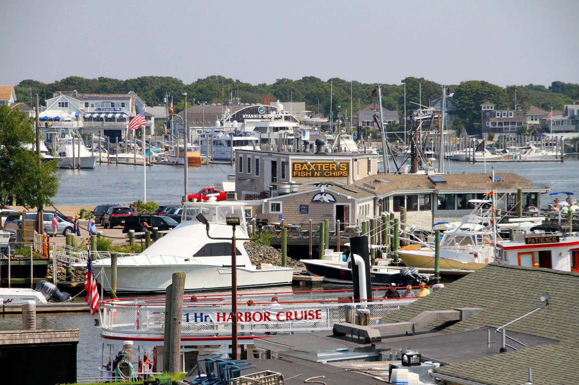 Hyannis Holiday Motel Екстер'єр фото